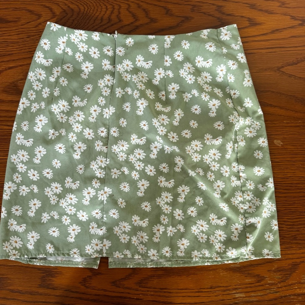 SHEIN Green Floral Pencil Skirt